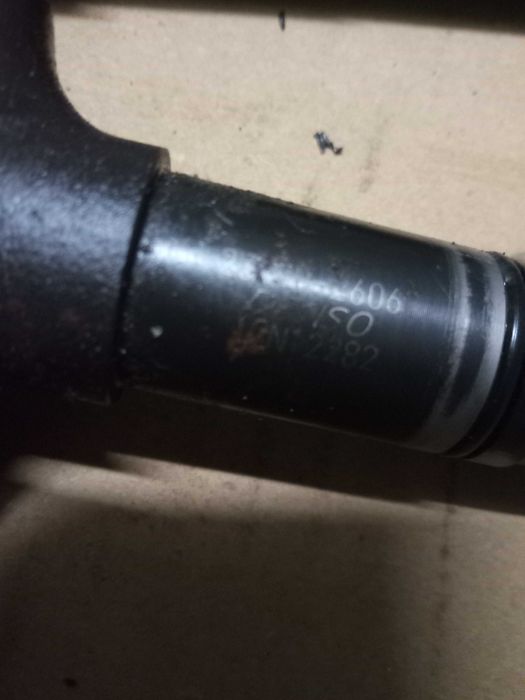 toyota RAV4 III 10-12 lift 150km wtryskiwacz 4 sztuki  23670 -26060