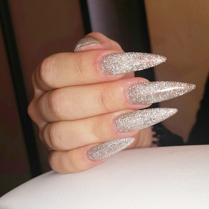 Маникюр, педикюр, наращивание.