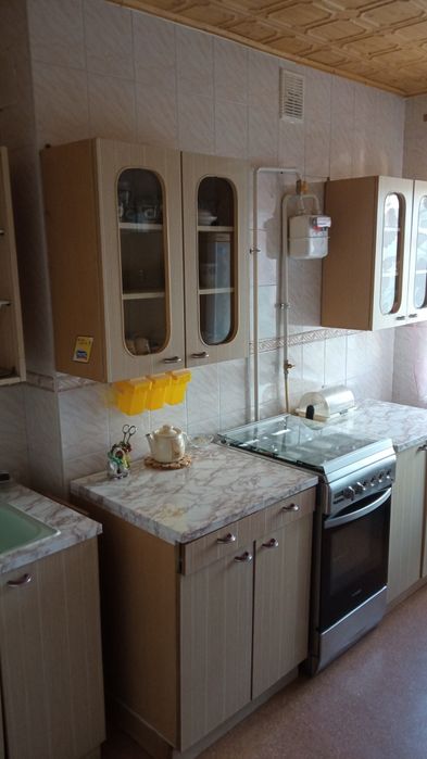 Продам 2 комнатную квартиру на Покровском  (Коммунаре)