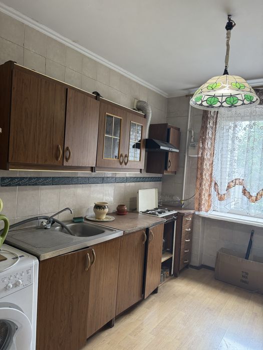 Продаж 4 кім квартири на 2 поіерсі р-н 3 школи