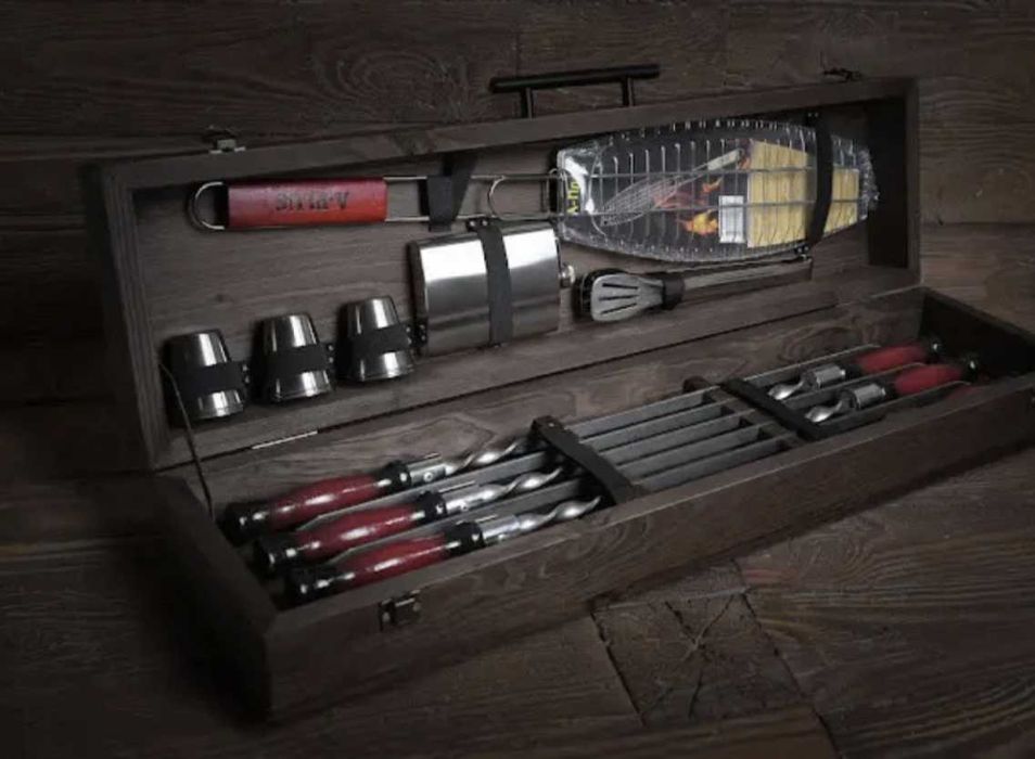 Ідеальний на подарунок набір шампурів в кейсі з можливістю гравіювання