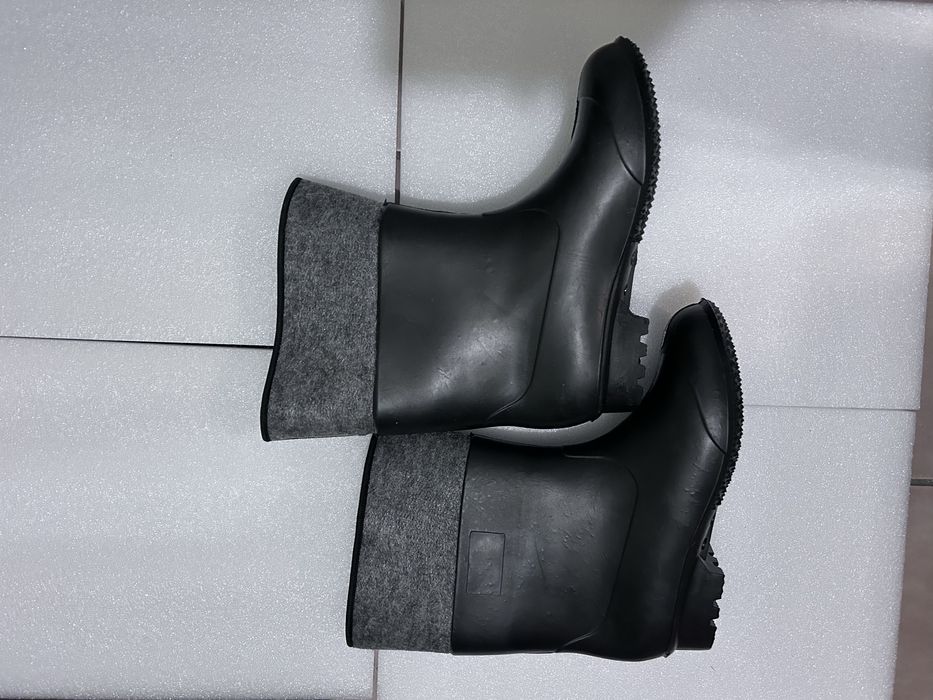 Gumofilce nowe r. 45 czarno-szare