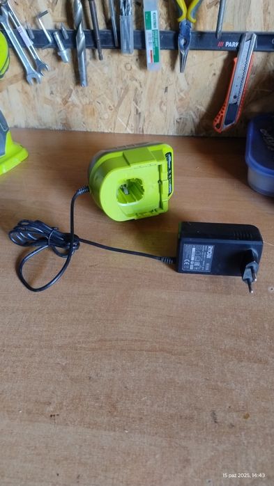 Ładowarka  zasilacz ryobi 18v one+