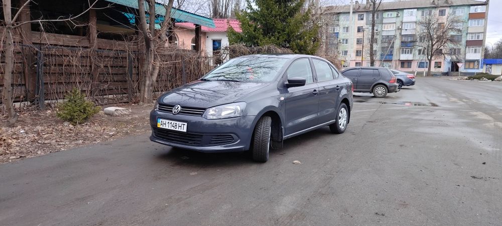 Продам Фольксваген поло стан нового авто