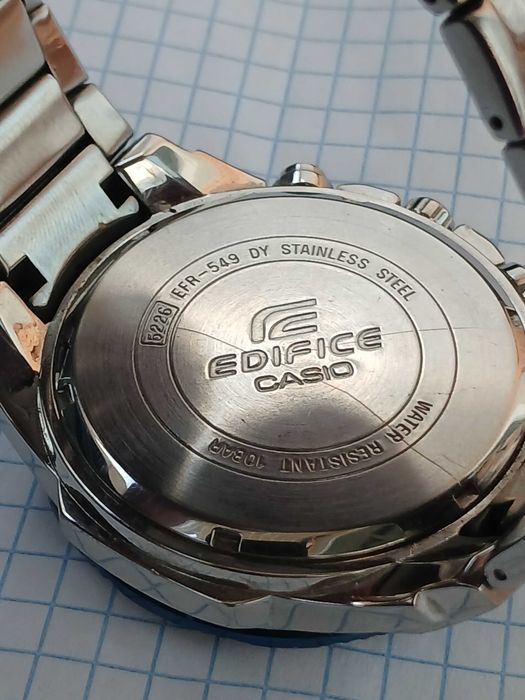 Продам мужские японские часы Casio EFR-549