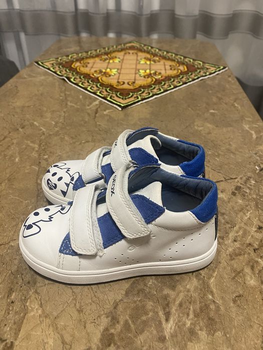 Кросівки geox для хлопчика 25 р