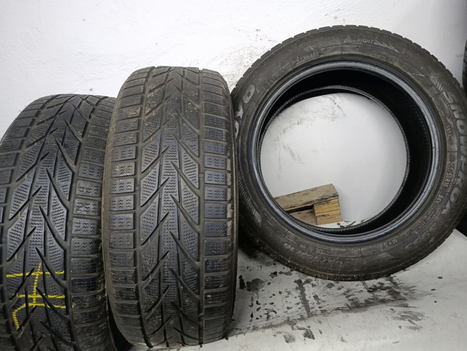 Шини резина 205*55 R16 Toyo