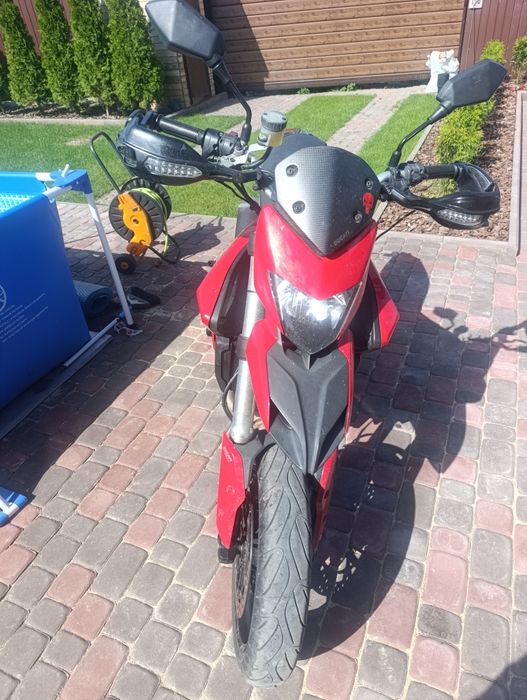 Dukati Hypermotard