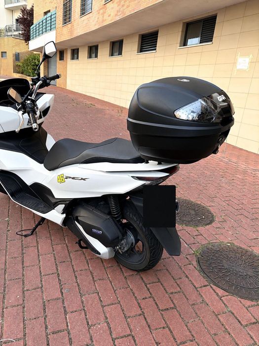 Honda PCX 125 — 2021 — 15.000km