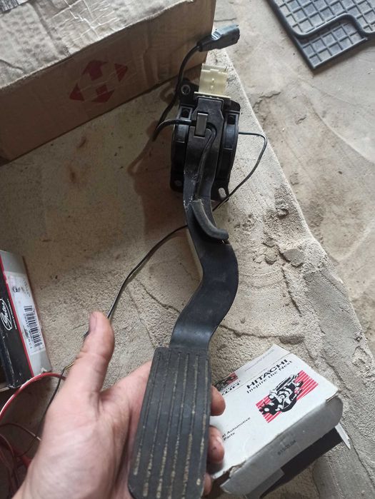 Citroen c4 запчастини