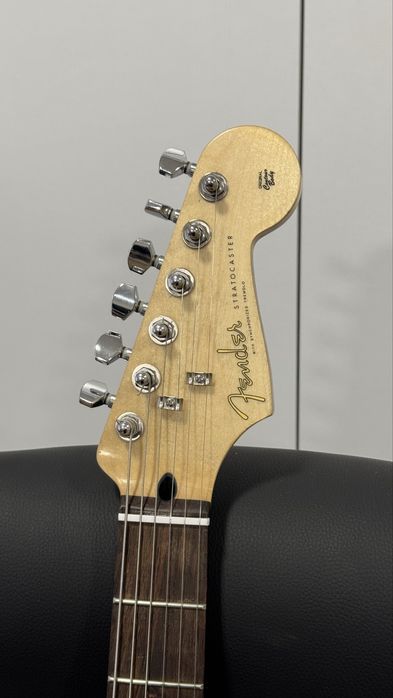 Продам електрогітару stratocaster
