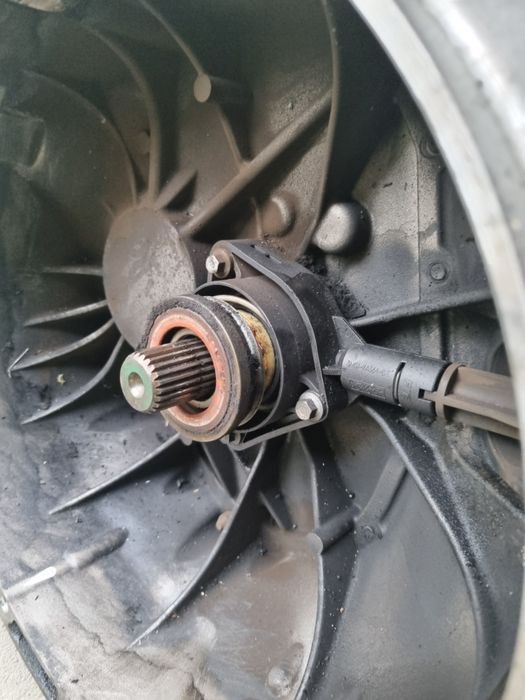 Механічна коробка передач до Ford Focus 1.6 hdi