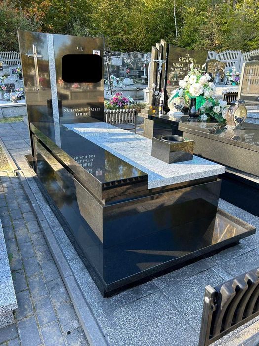 Nagrobki granitowe solidny montaż Zakład Kamieniarski