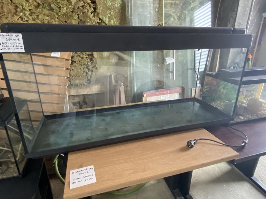 Aquário Grande com Iluminação LED – 1,20m