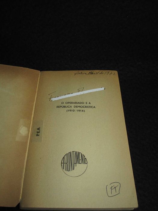 Livro O Operariado e a República Democrática César Oliveira