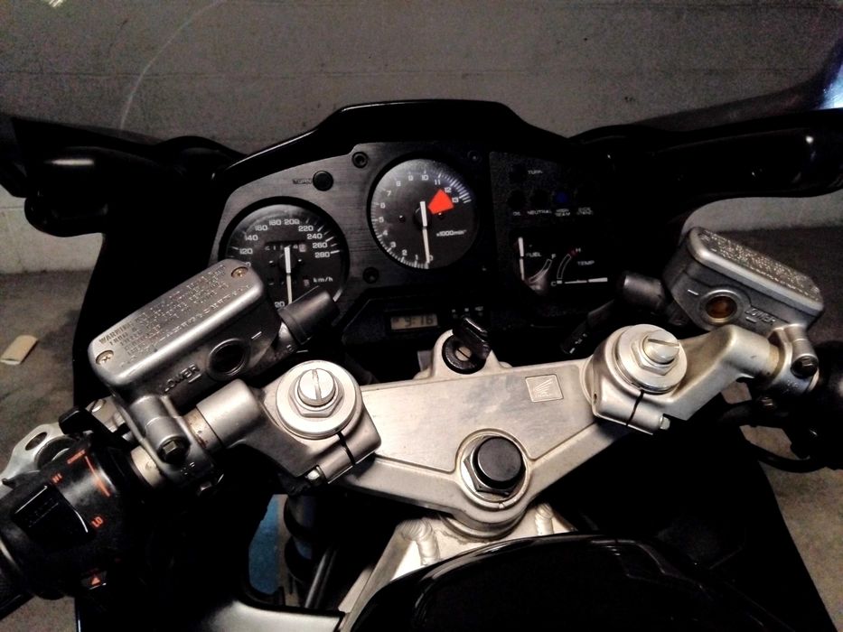 Honda VFR 750 RC 36