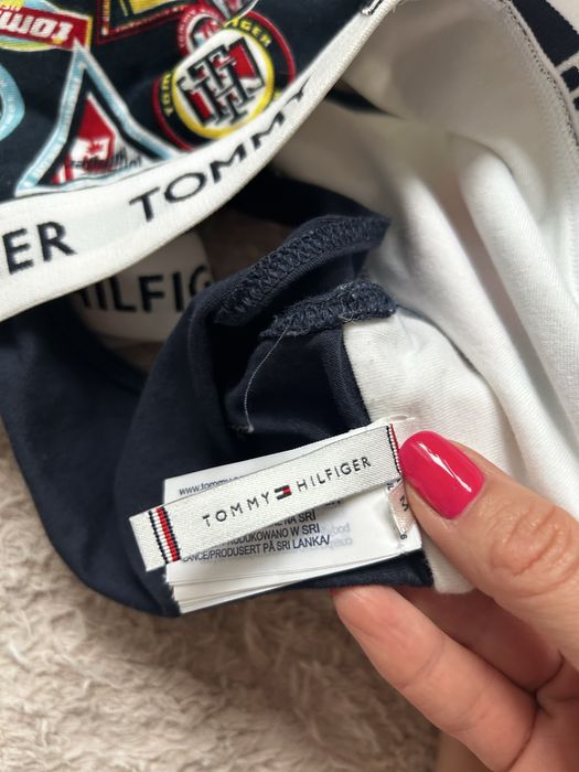 Top do cwiczeń Tommy hilfiger