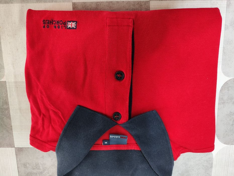 Polo manga curta vermelho marca Lion Of Porches