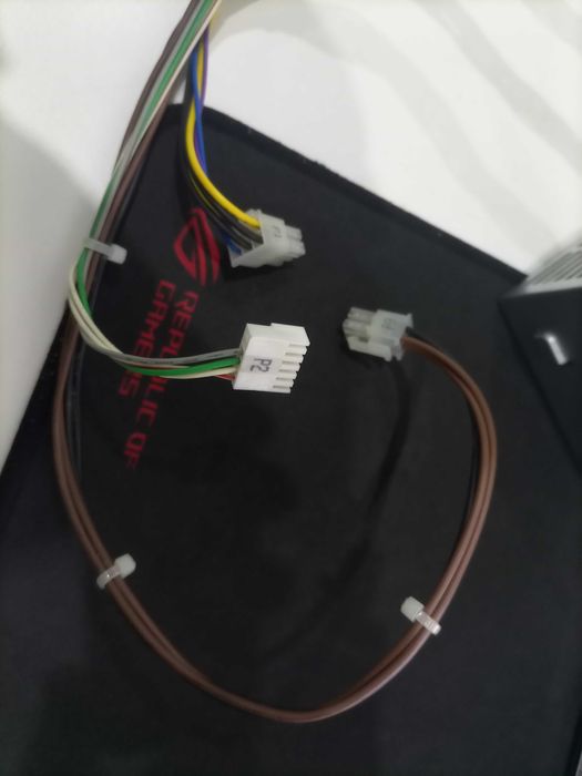 HP 80 Plus Gold 240W Power Supply64738332382721123