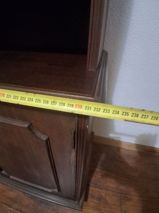 Armário de Sala Antigo