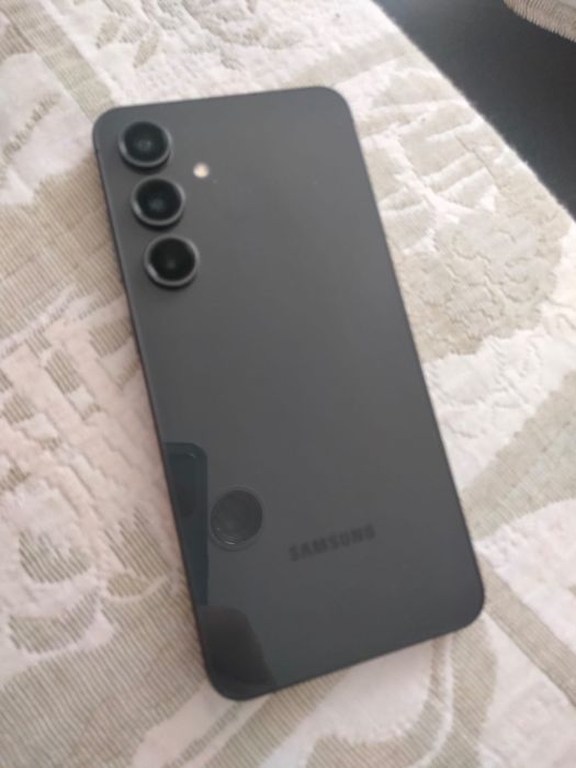 Samsung s24 fe 8 128