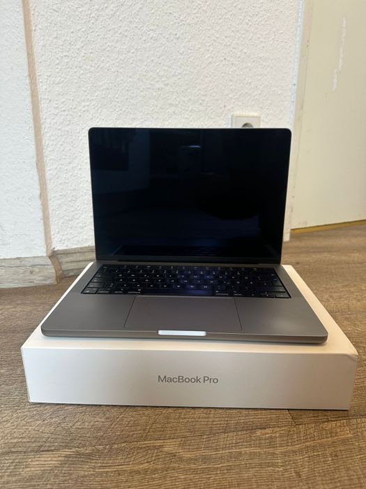 Ноутбук Apple Macbook Pro 14 2023 M2 Pro 10/16 Core 16GB RAM 512GB SSD