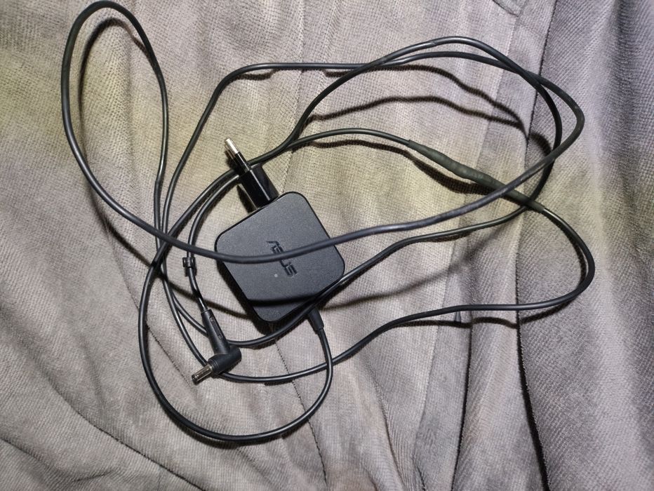 Зарядка  Блок живлення Asus 19V 2.37A 45W адаптер зарядний пристрій асус