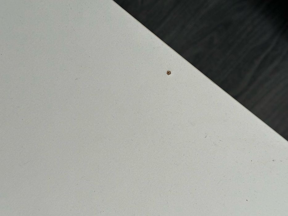 Стол журнальный белый. Стол в студию/офис.