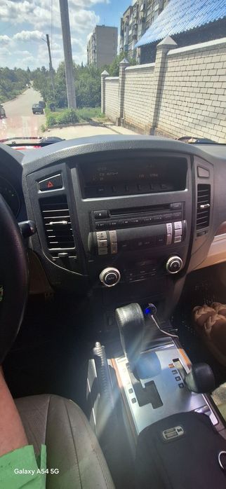 Mitsubishi Pajero wagon
