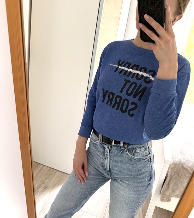 Bluza z napisem niebieska