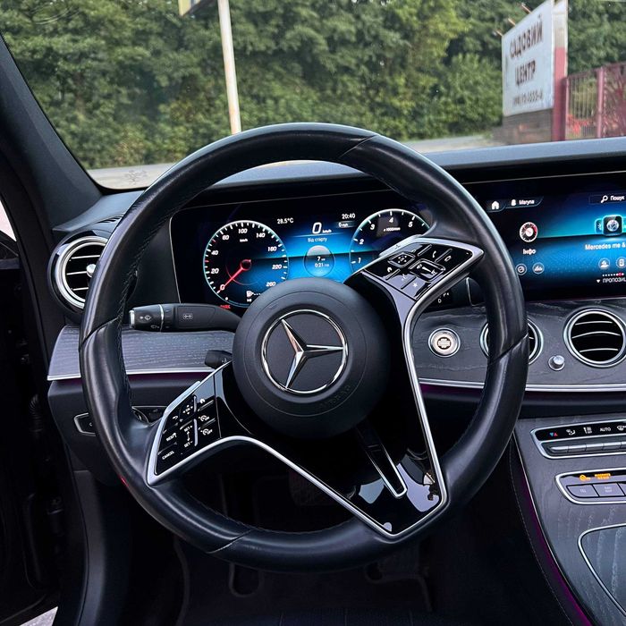 Продам автомобіль Mercedes Benz E Class E350 w213 2021 року