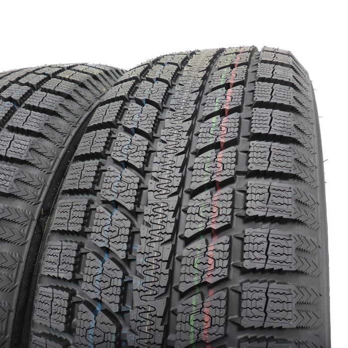 235/55/19 Toyo 235/55R19 Observe Gsi 5 101T 2013 Zima Nieużywane