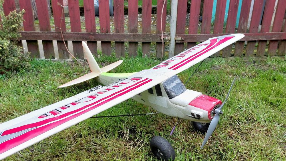 Samolot Fun Cube Multiplex sprzedam.