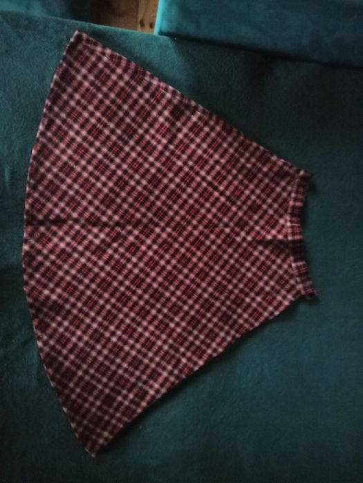 Spódnica czerwona w kratę S/M