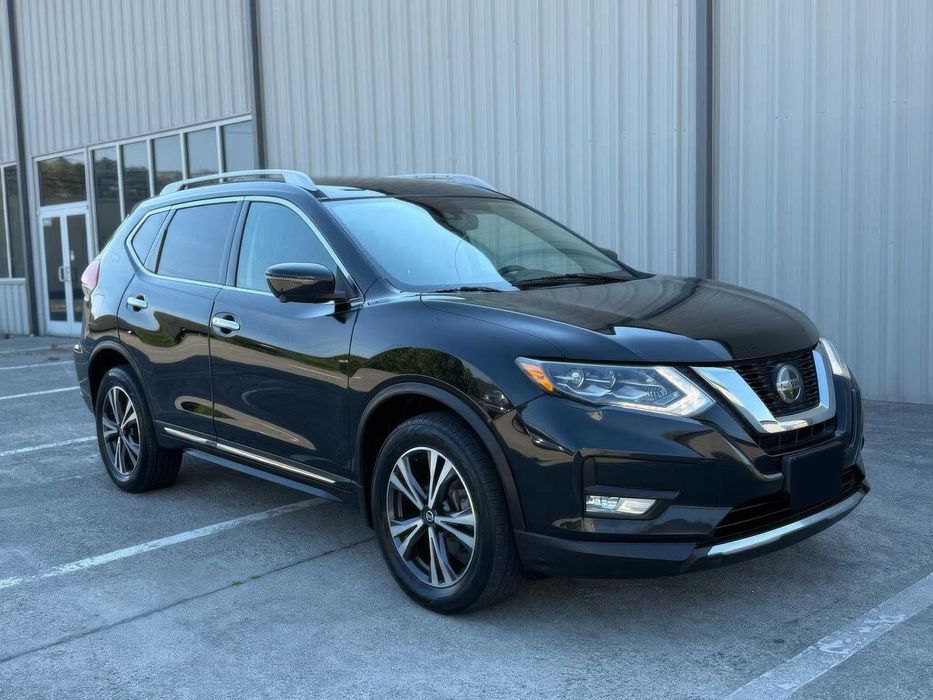 Nissan Rogue SL      2018