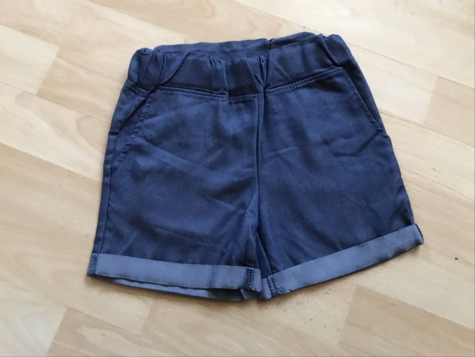 Шорти для дівчаток на ріст 104-110 см