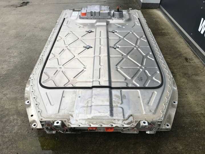 Продам акумуляторні батареї Tesla, Jaguar, BMW, Mitsubishi