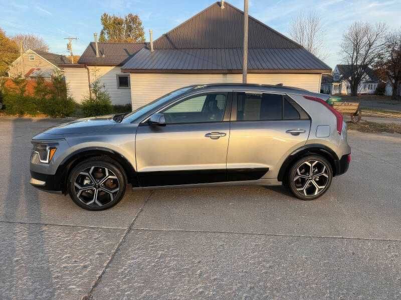 2023 Kia Niro EX Touring