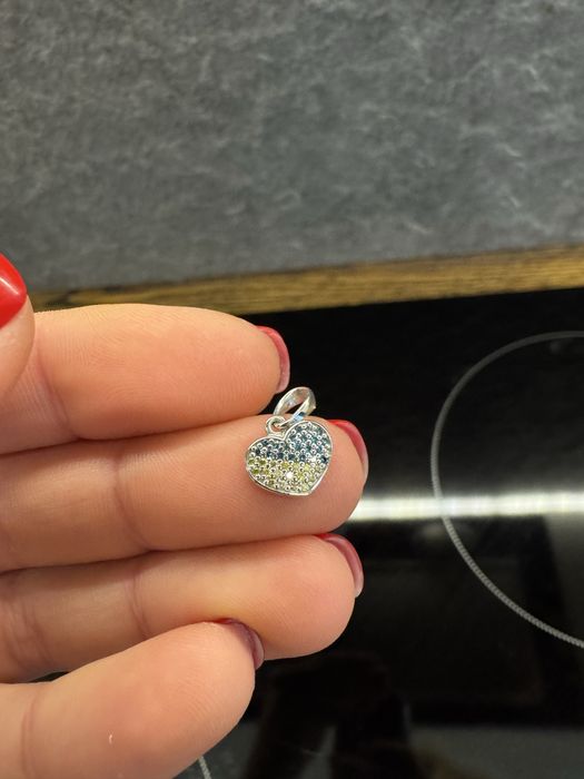 Подвеска с бриллиантами сердце Украина