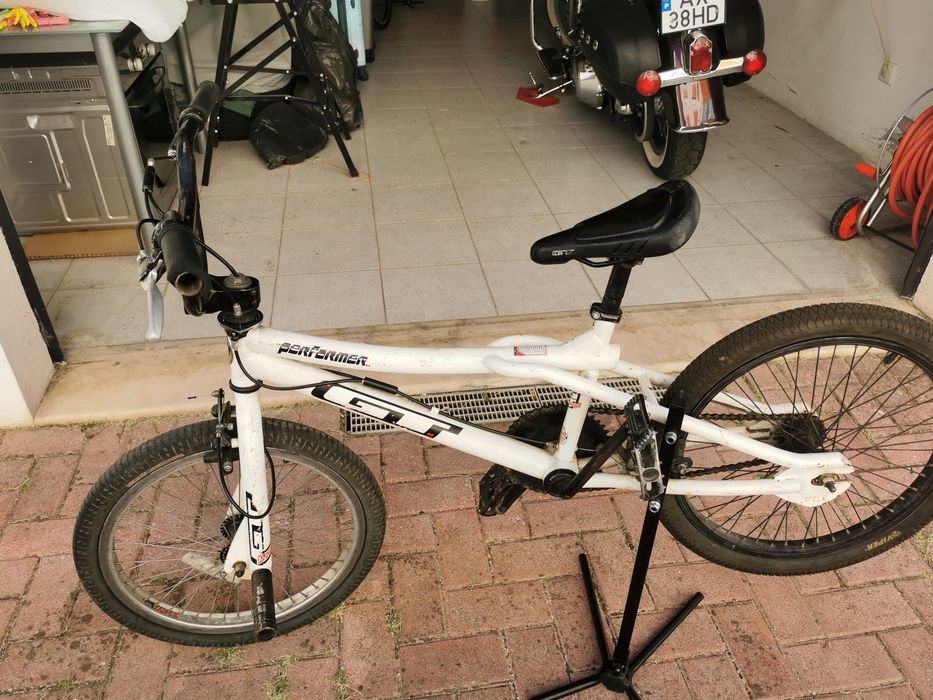 Vendo bicicleta BMX Freestyle GT