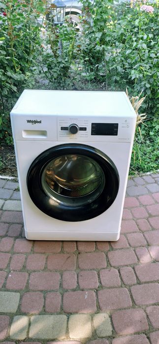 Стиральная машинка whirpool на 6кг