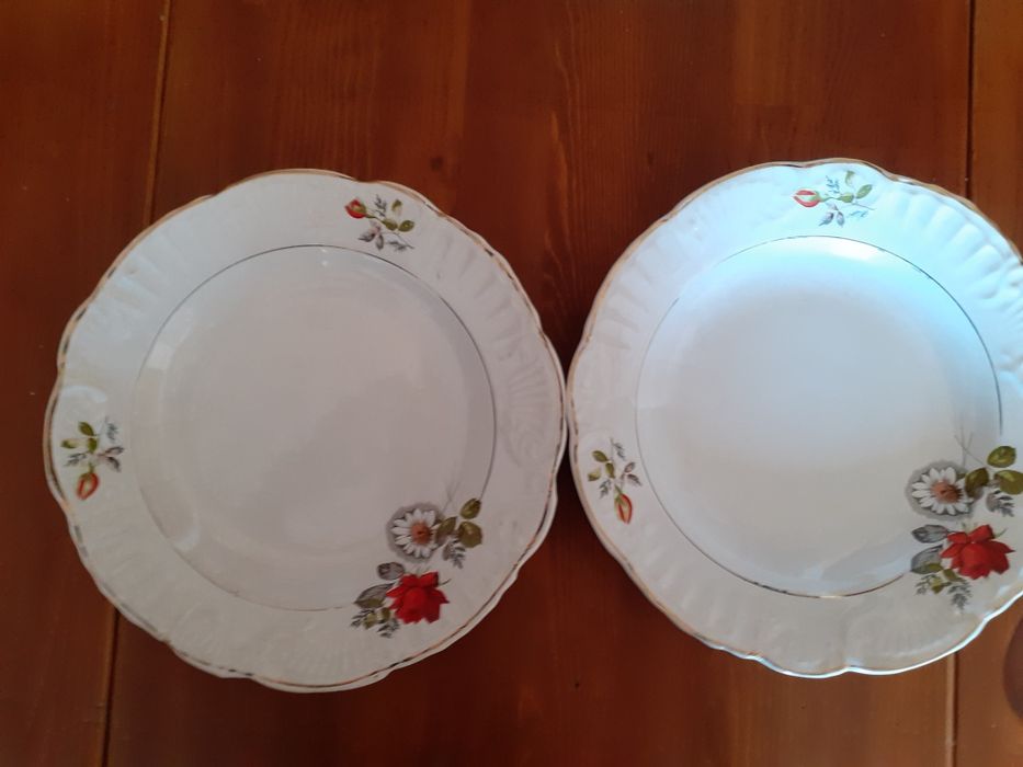 Terrina e pratos443109562322800642