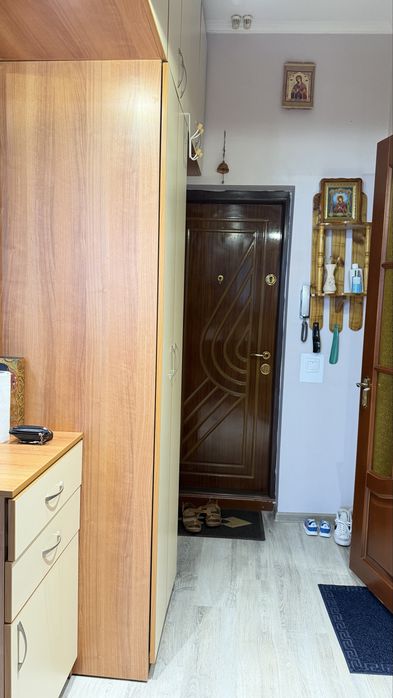 Продам 1 кім з ремонтом і меблями