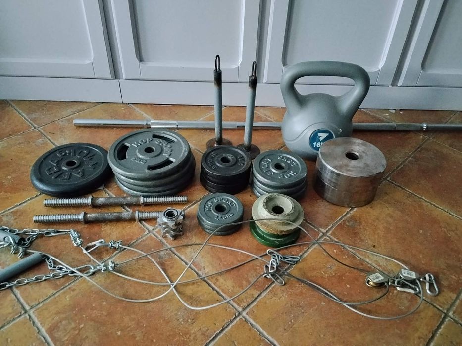Atlas do ćwiczeń + obciążenie 83kg, Gryf, hantle, kettlebell siłownia