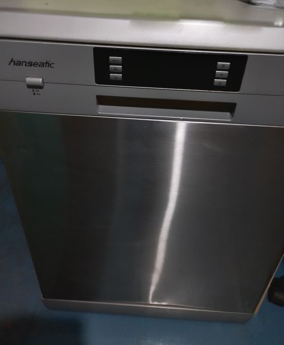 Sprzedam zmywarkę( 60tka) ,gwarancja ważna  5miesiecy