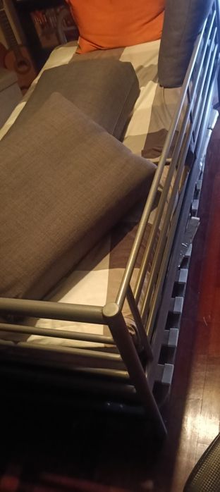 Cama metal Ikea (com 2a cama).