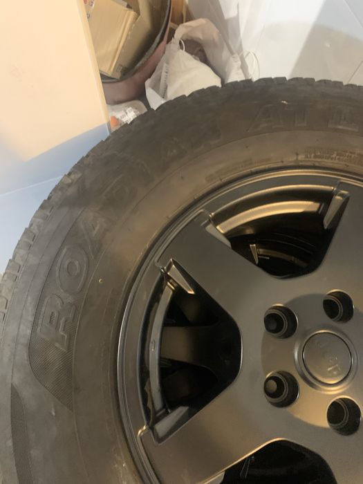 Jantes originais  Jeep wrangler WK WJ + pneus