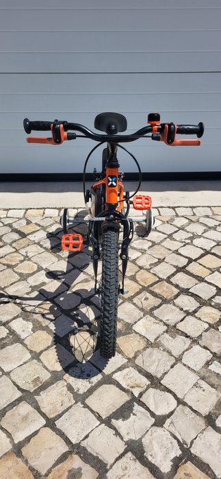 Bicicleta btwin de criança.