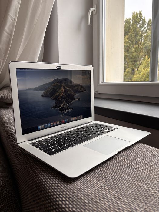 Apple MacBook Air 2017 ideał, pudełko, obudowy, nowa bateria
