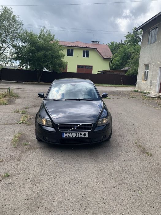 VOLVO S40 для військових